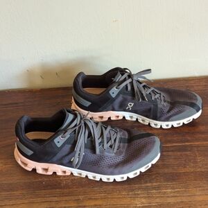 Oncloud running shoes on